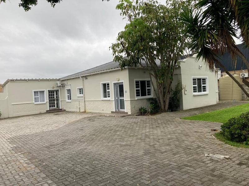 To Let Commercial Property for Rent in Newton Park Eastern Cape